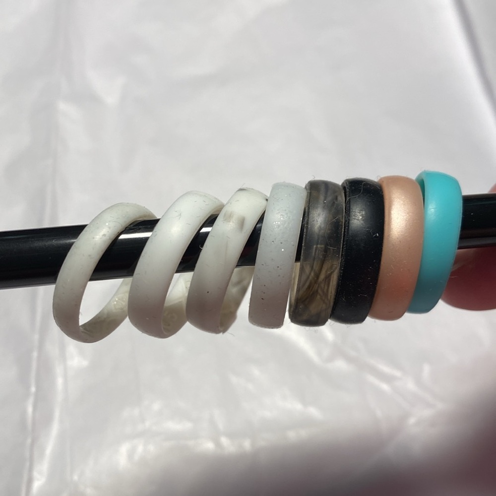 Set of 8 Silicone Rings
